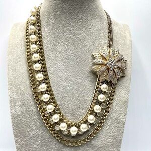 Amazing Gold Tone Fax Pearl Glass Rhinestone Flower Layered Chain Necklace